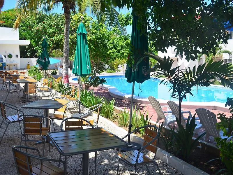 Hotel Dos Naciones Puerto Morelos