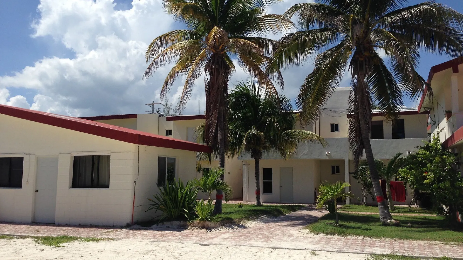 Hotel Dos Naciones Puerto Morelos